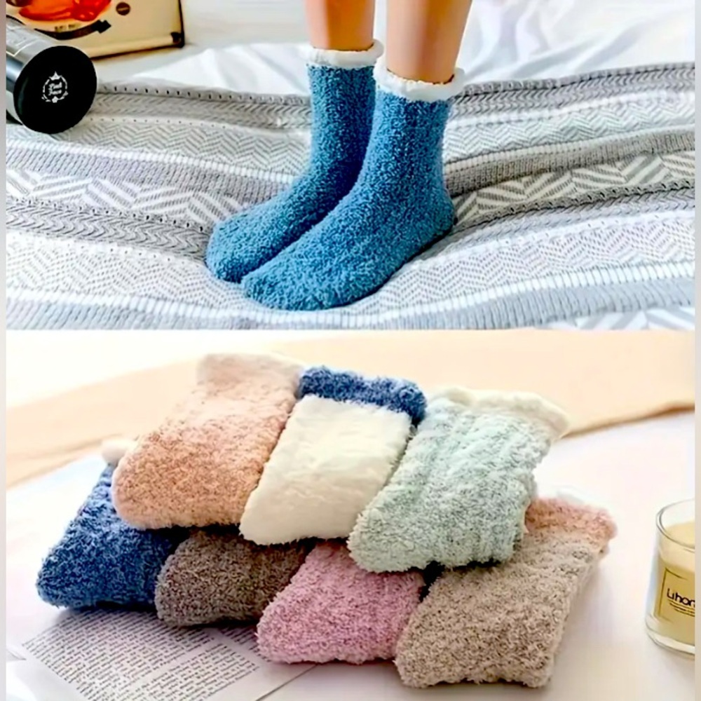NEW FREE WITH PURCHASE 2 pack of women’s fuzzy socks! Different colors, comfy!